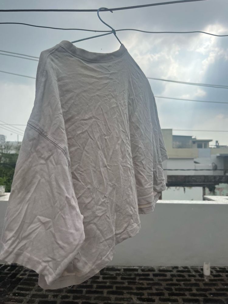 H&amp;M Crop T-shirt