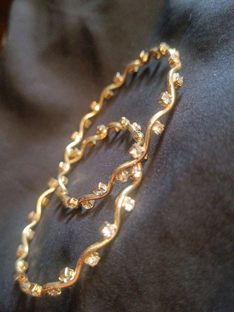 Designer Golden Bangles With Stone