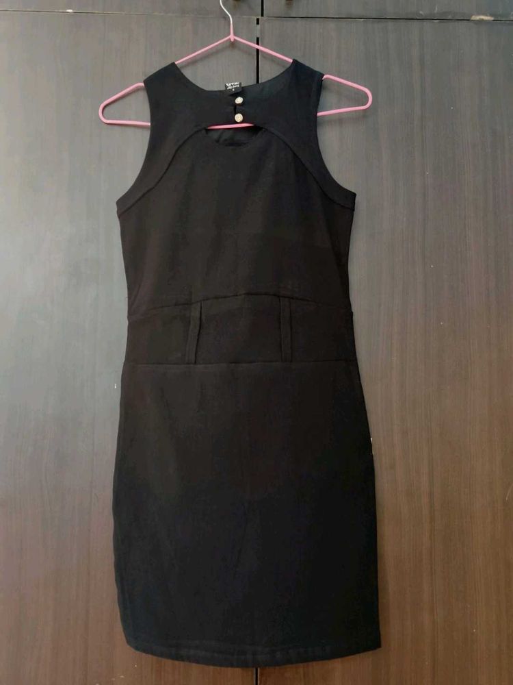 Chic Black Dress