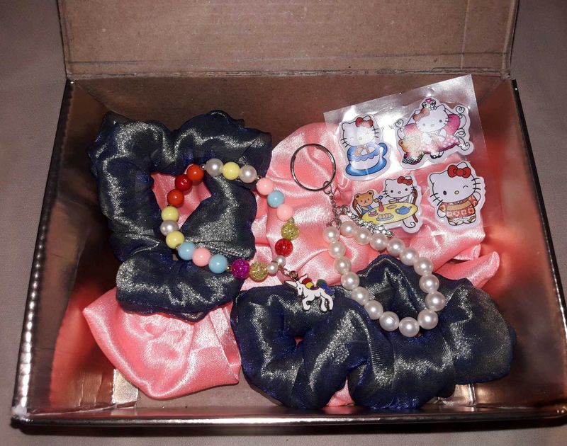 Large Pink &amp; Blue Hamper  *LARGE PREMIUM HANDMADE
