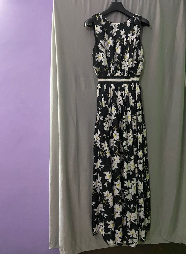 Madame Floral Soft Maxi Black Elegant Dress