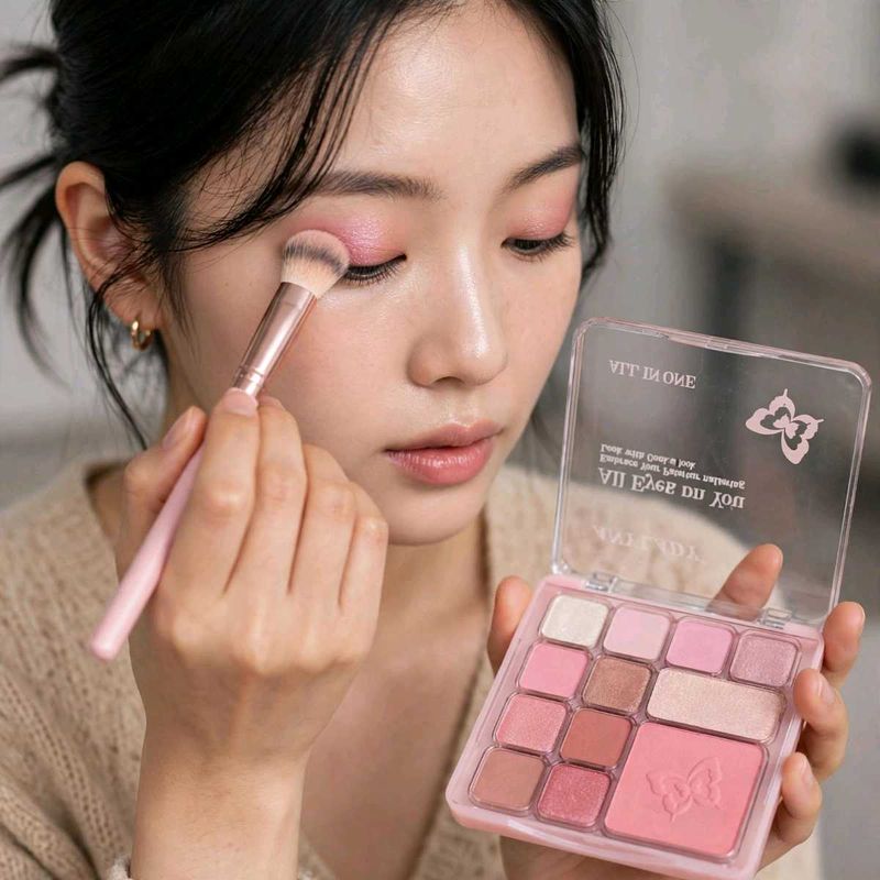 Multi-Shade Eyeshadow Palette