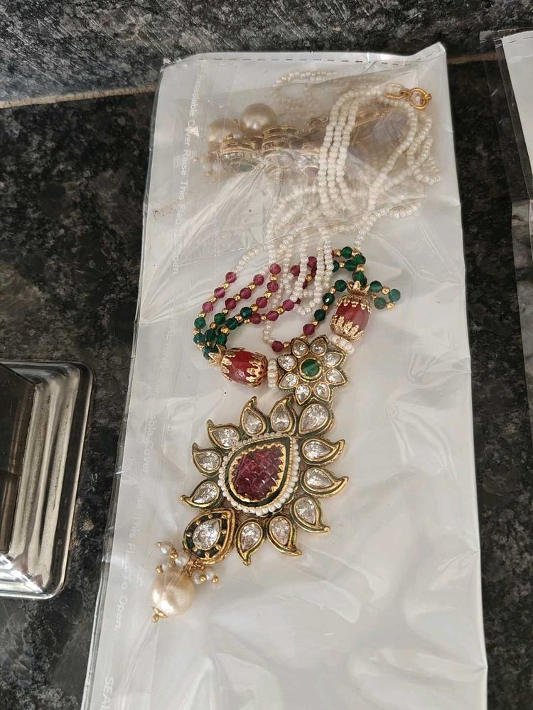 jewellery set