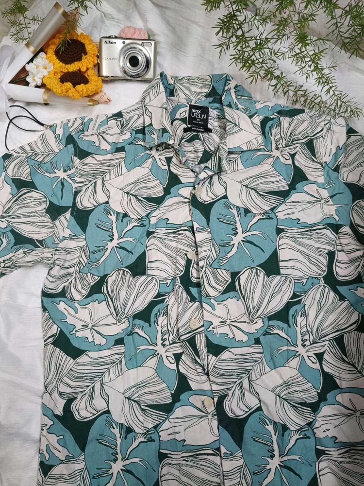 Stylish Leaf Print shirt🫶🏻