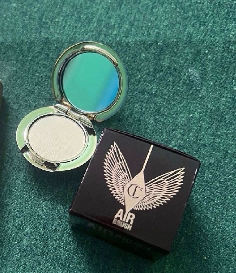 🥳Price Drop 🥳Charlotte Tilbury Compact mini