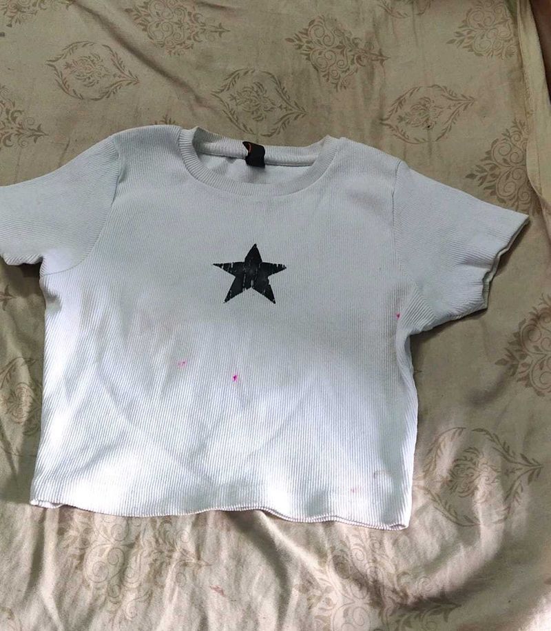 Star Graphic Crop Top