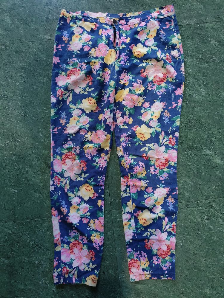 Thin Jeans Can Be Worn By 40 and 42 Size