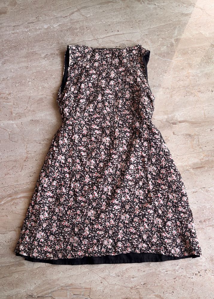 Floral Print Sleeveless Dress