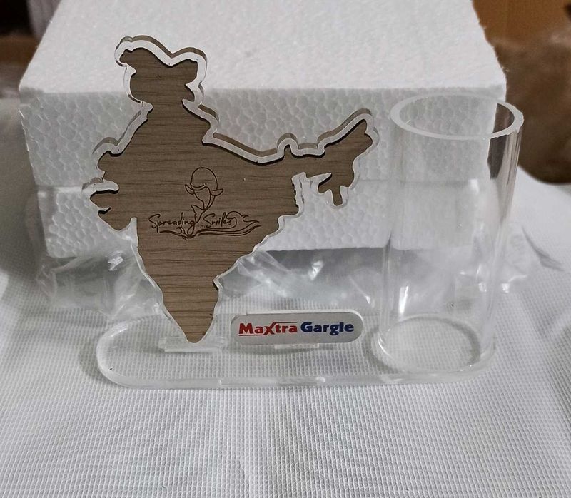 Indian Map Pen Stand Crystal Clear Plastic Materia