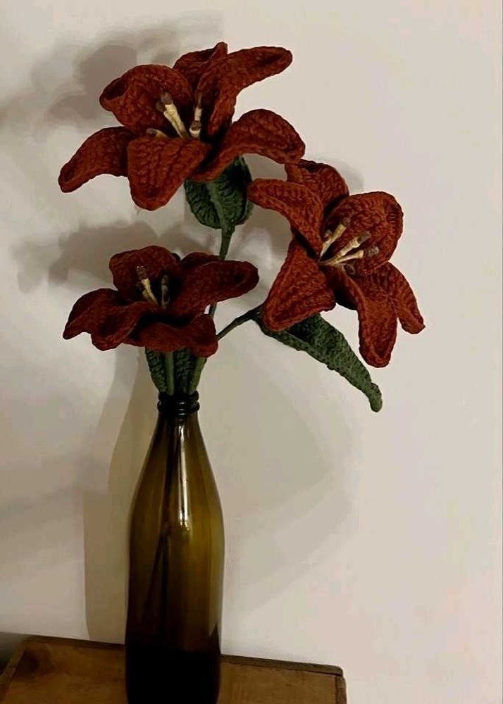 Crochet Lillies 🌸