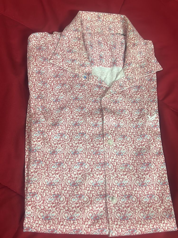 L Size Beautiful Shirt For Men
