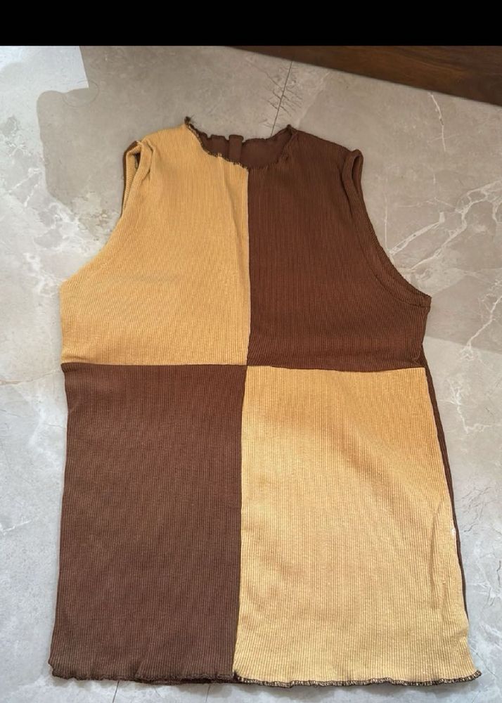 Color Block Sleeveless Top