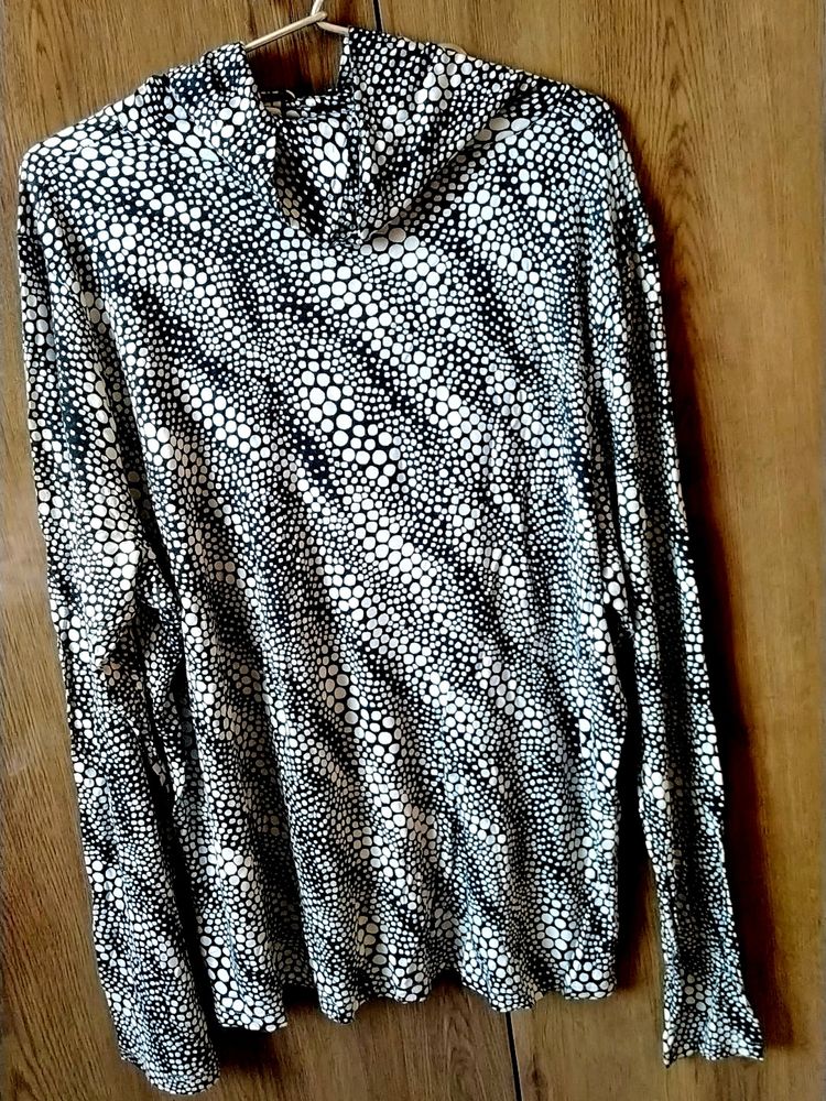 T- Shirt