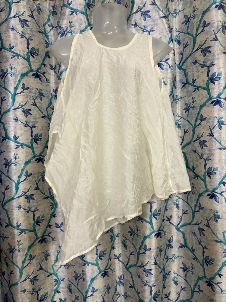 Chic White Asymmetrical Top