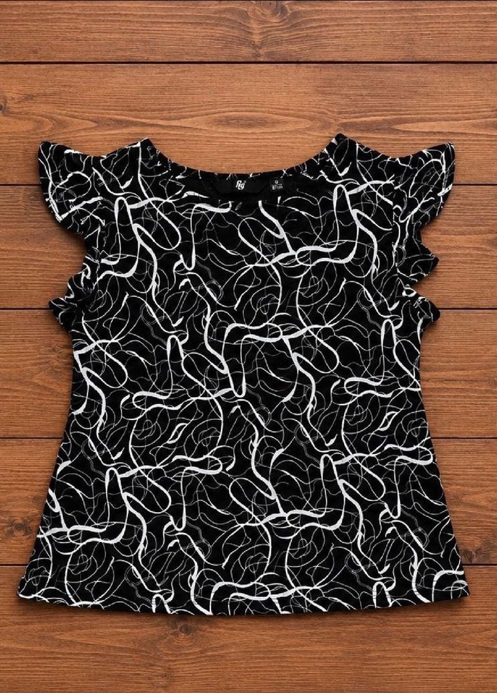 Black &amp; White Abstract Print Top