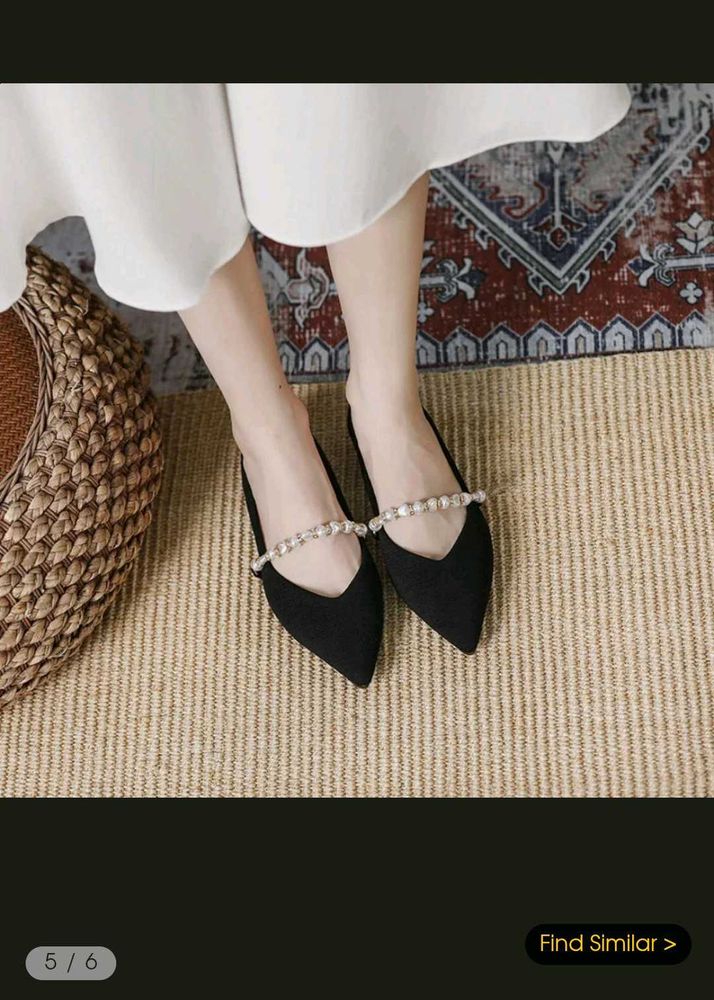 Elegant Black Pointed Toe Flats with Rhinestone St