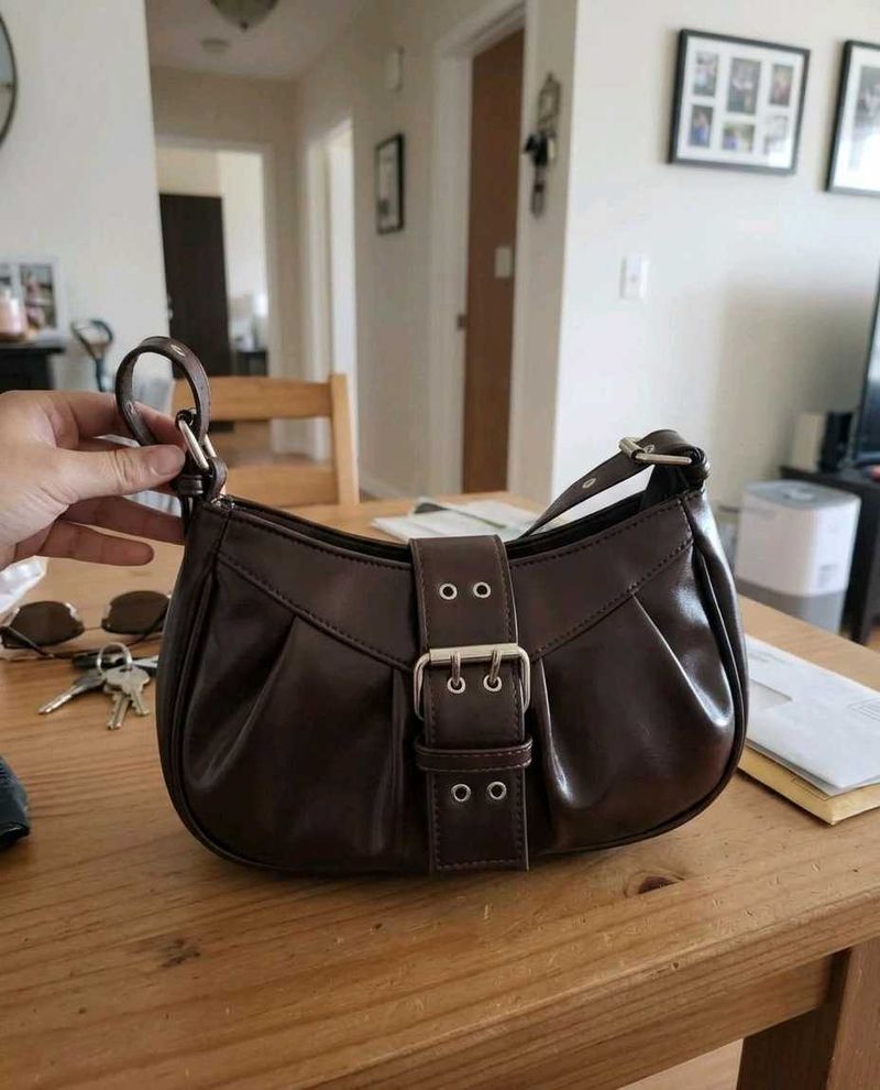 Chic Brown Shoulder Bag