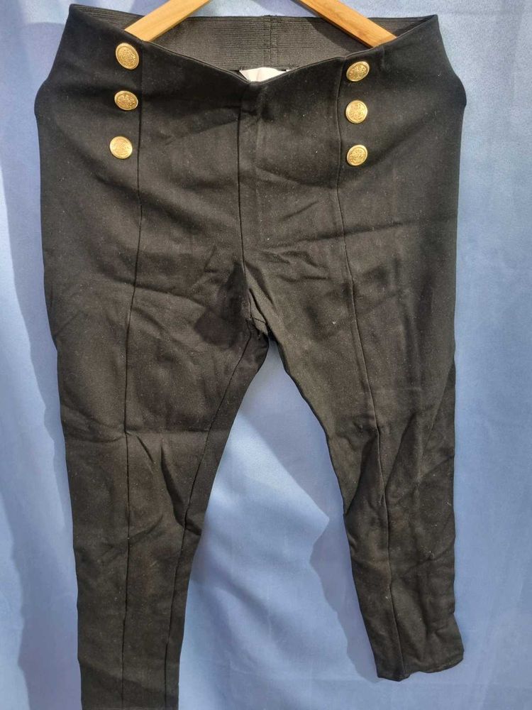 H&amp;M Black Button Accent Pants