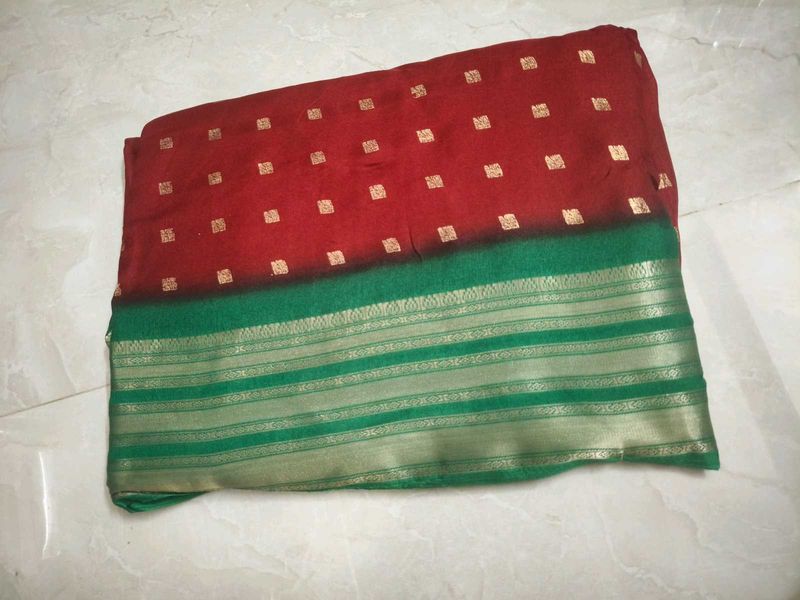 Red &amp; Green Saree with Gold Motifs