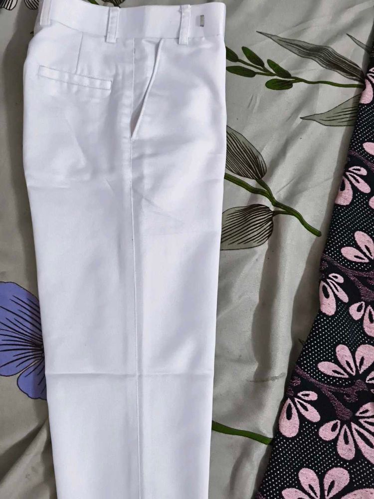 Boys elegent white pant ✨♥️