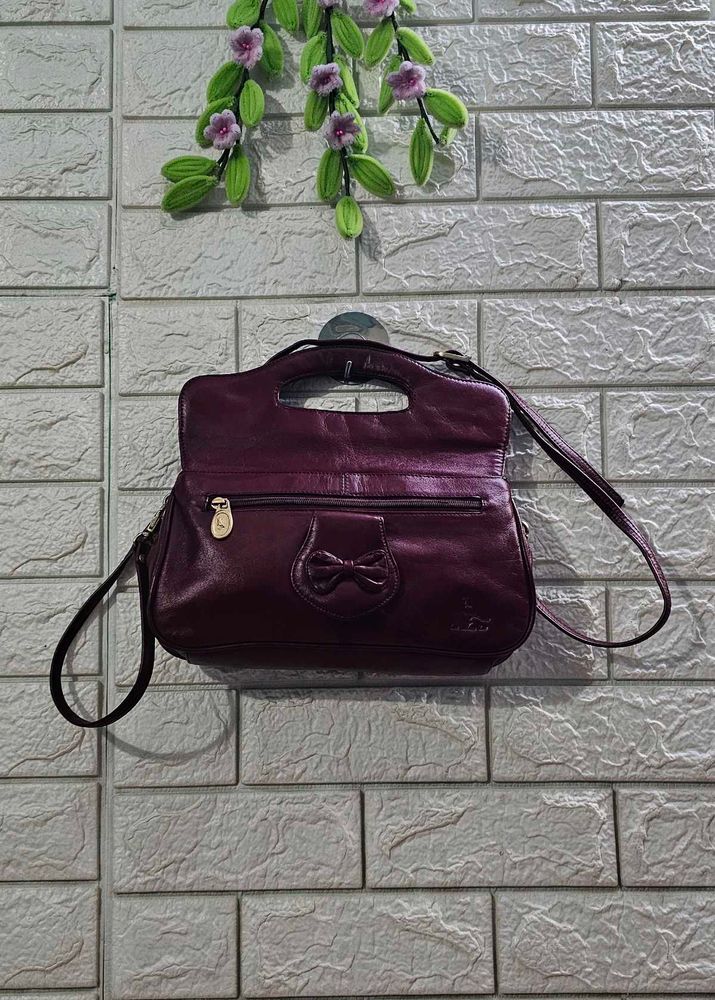 Chic Maroon Leather Handbag