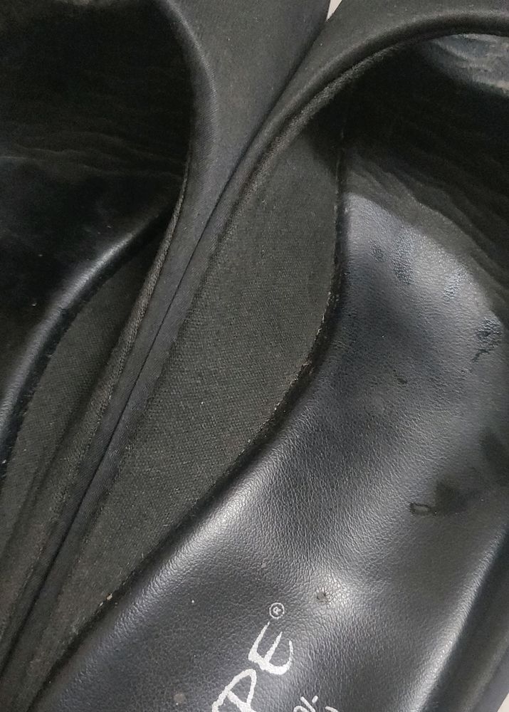 Sandal Used