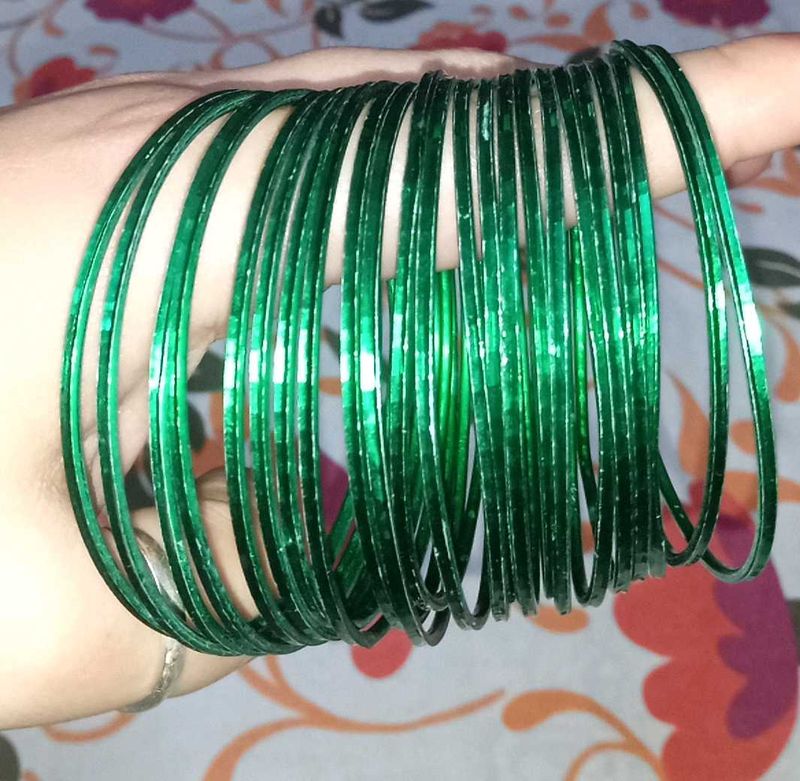 Emerald Green Glass Bangles