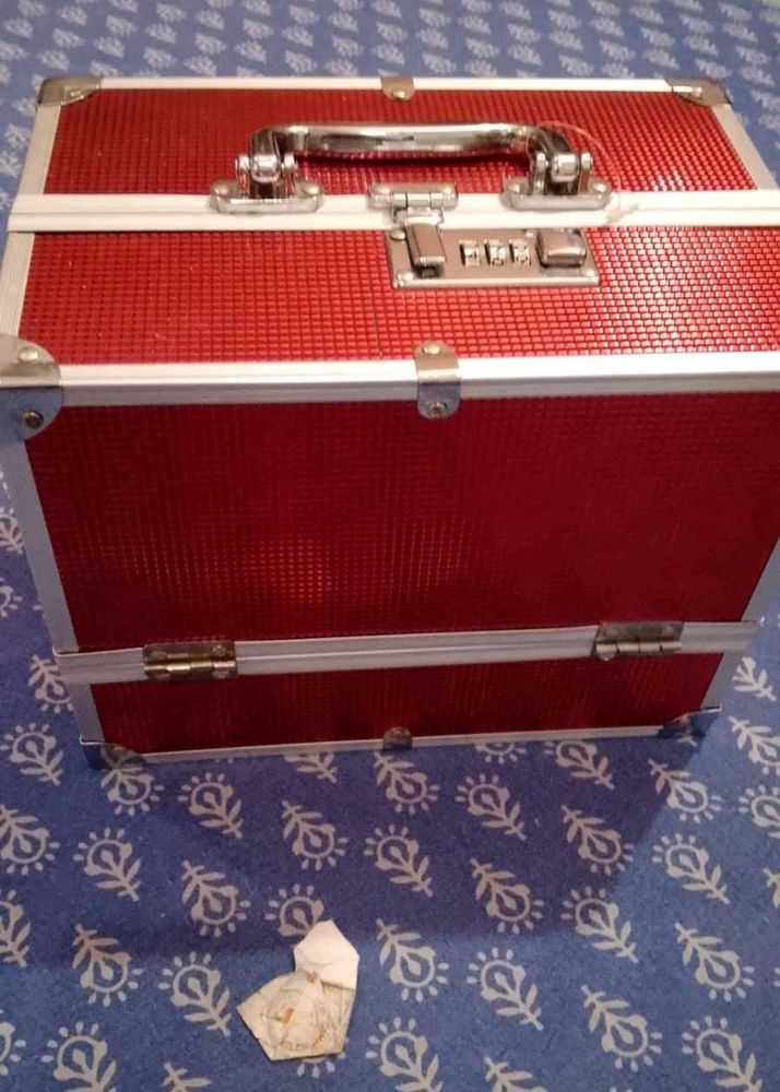 Red Makeup Train Case