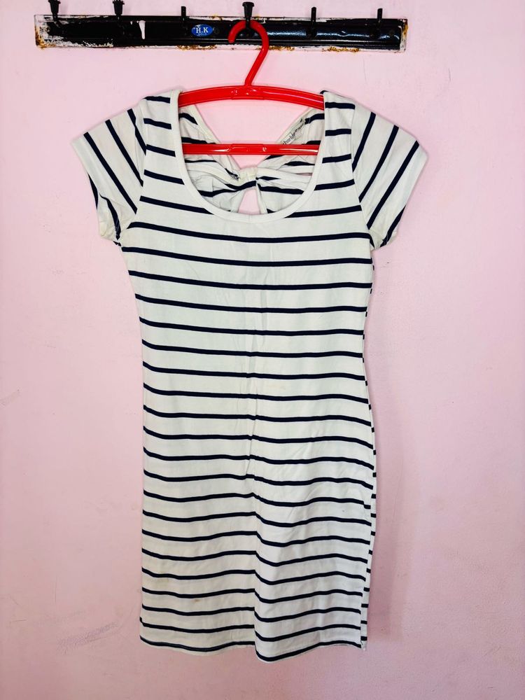 Striped Mini Dress with Bow Detail🥀