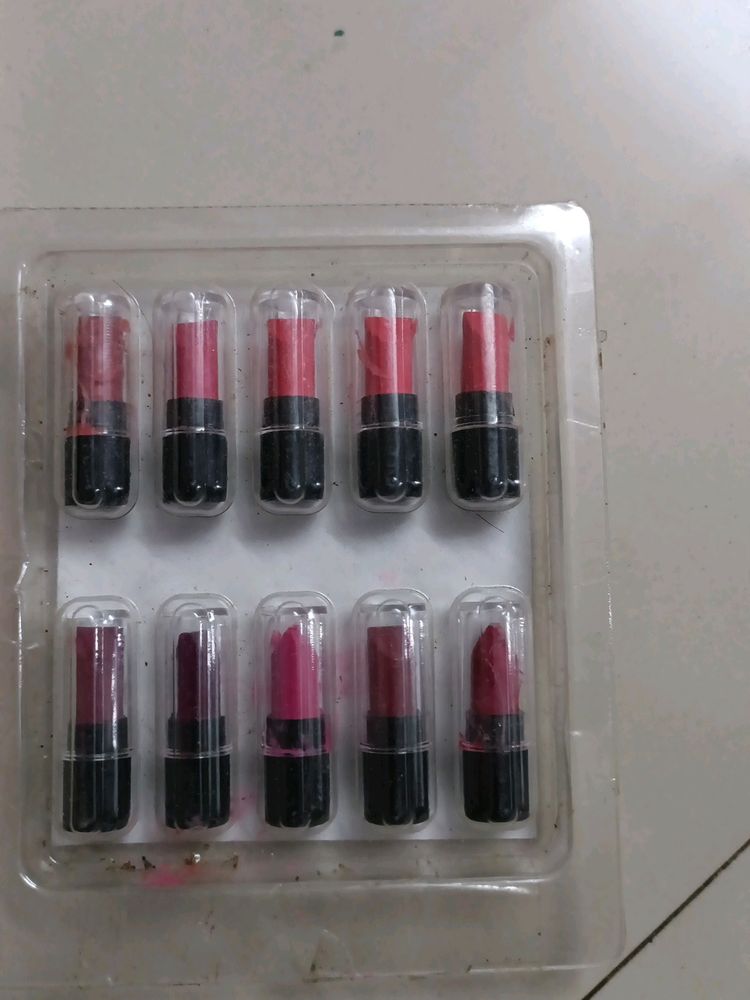 10 Colour Of Lipstick 💄