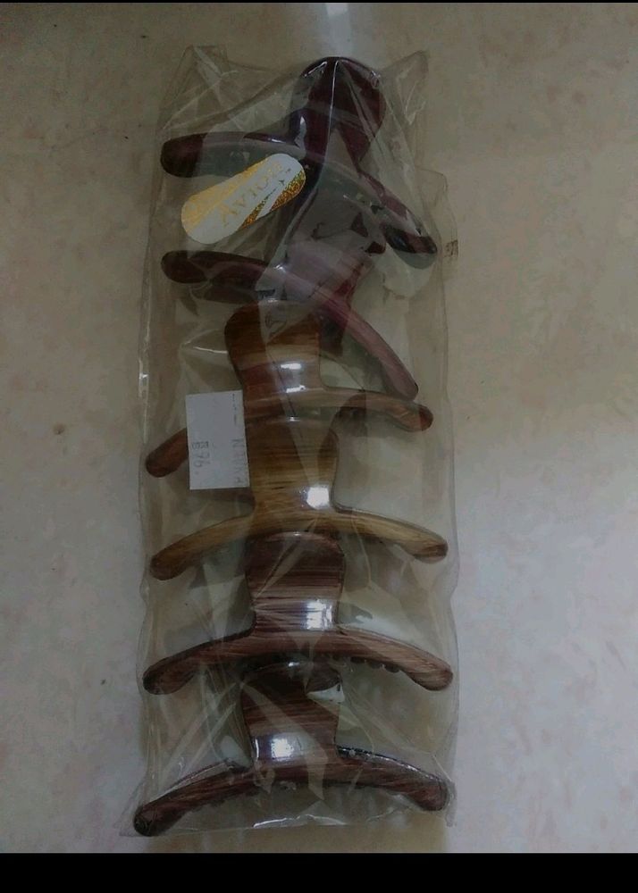 pack of hair clips