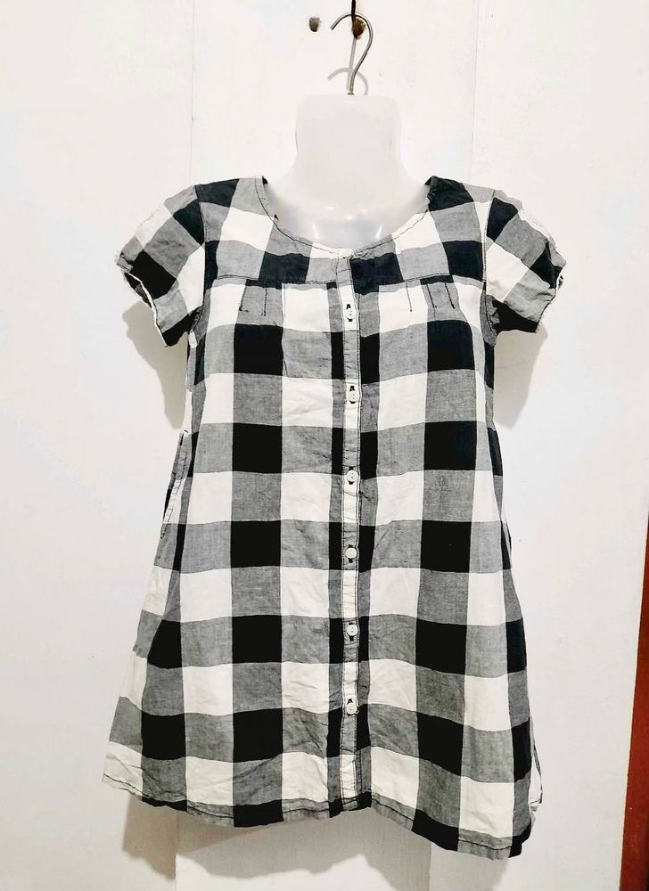 Cute Black &amp; White Checkered Tunic Top