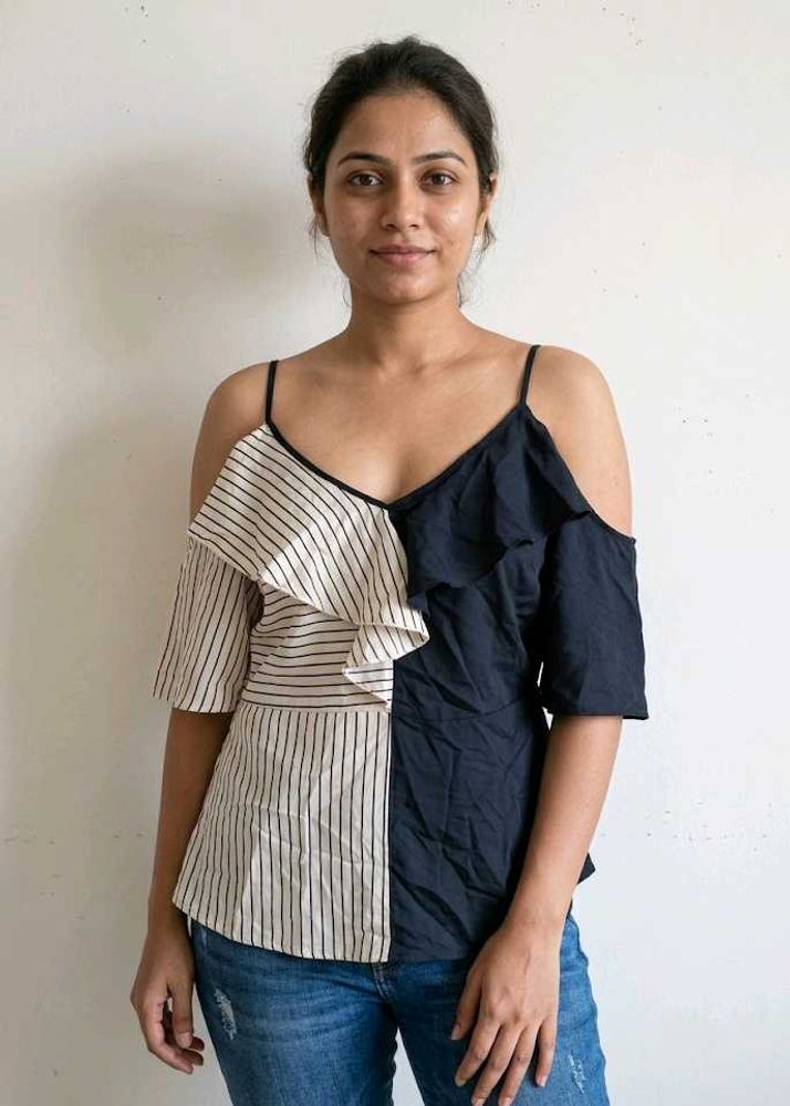 Chic Cold Shoulder Striped &amp; Navy Top