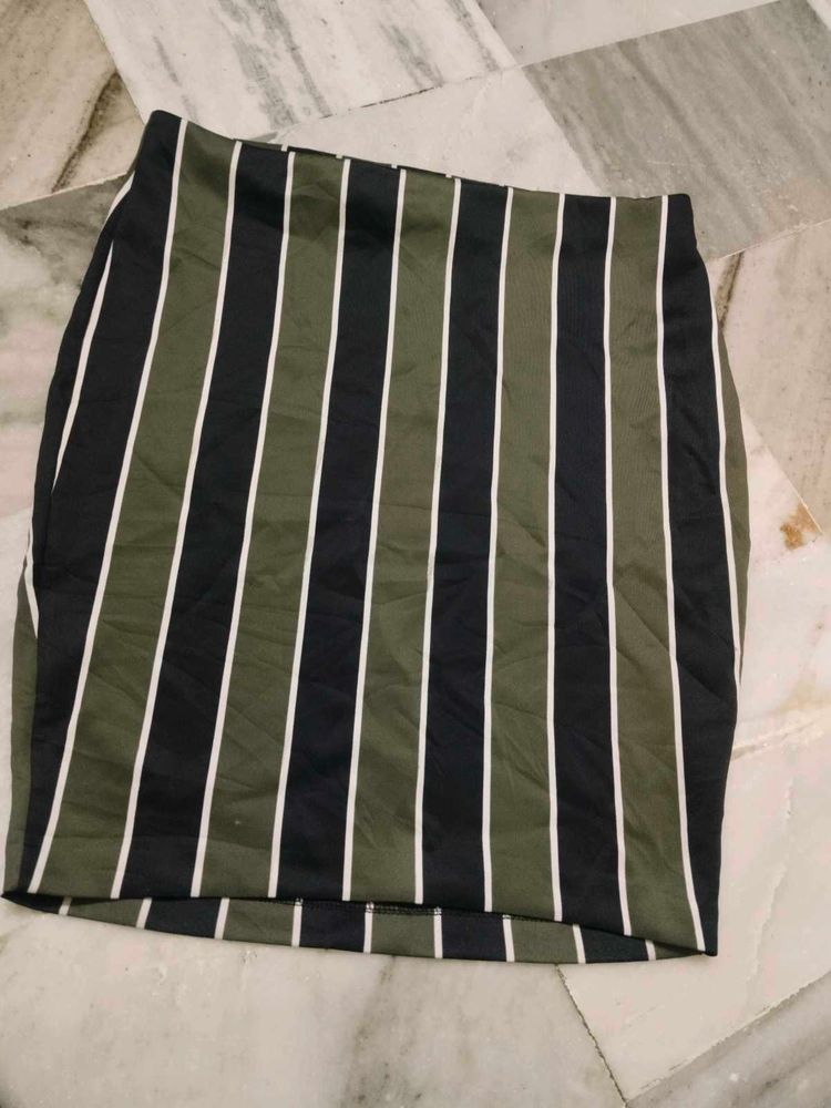 Striped Pencil Skirt