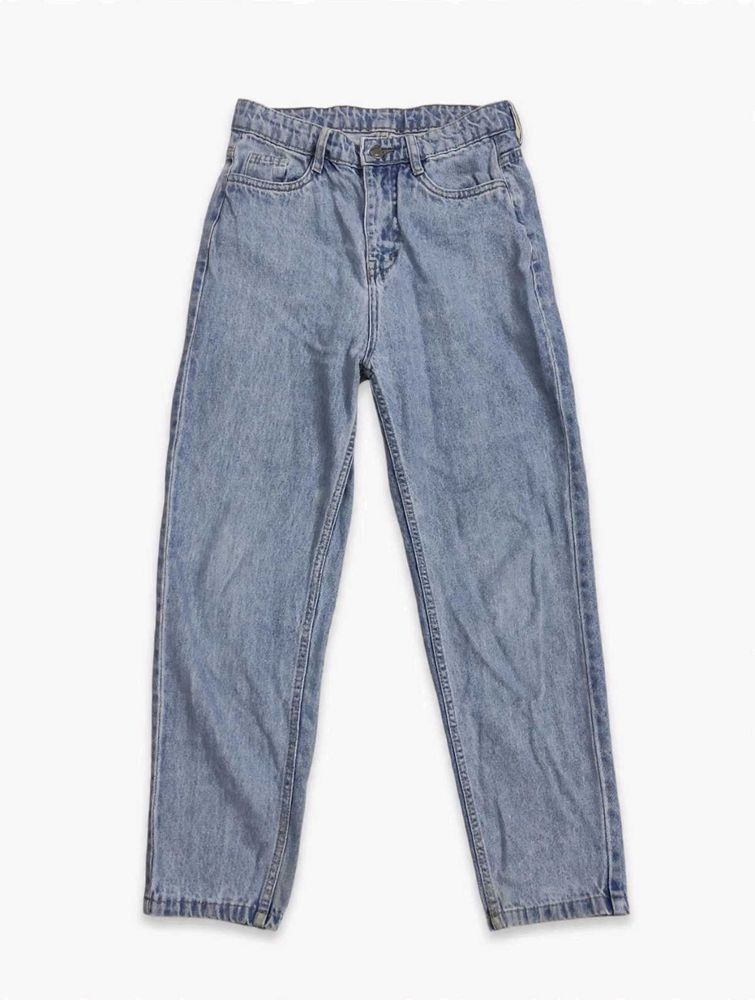 Light Wash Mom Jeans