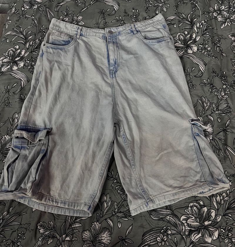 Light Wash Denim Cargo Jorts