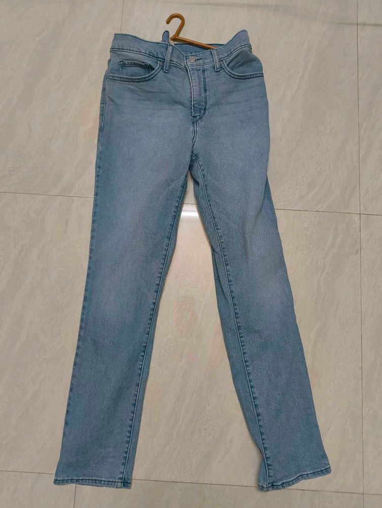 Levis slim fit jeans