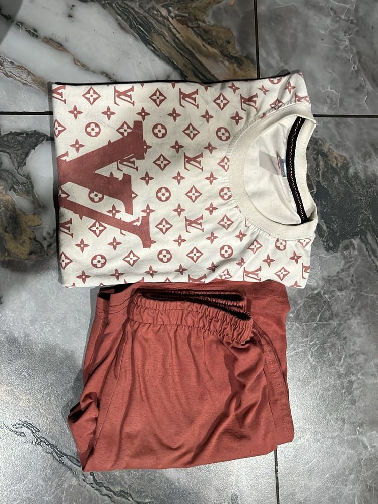 Stylish Louis Vuitton Print T-Shirt