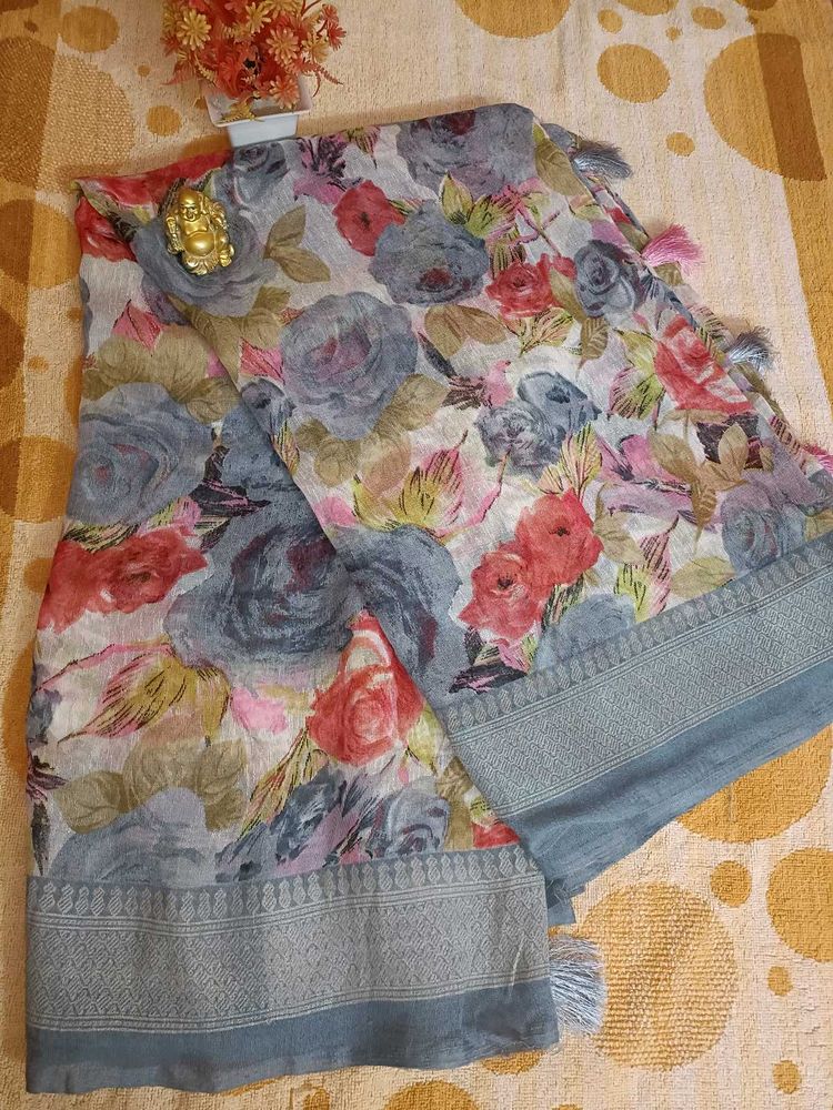 Vintage Floral Linen Saree