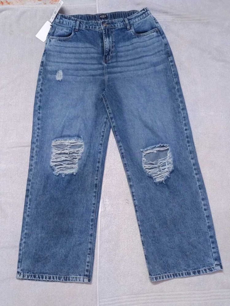 Distressed Wide-Leg Jeans