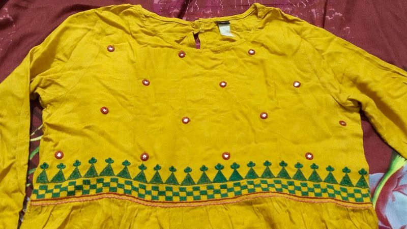 Top For Women And Girls