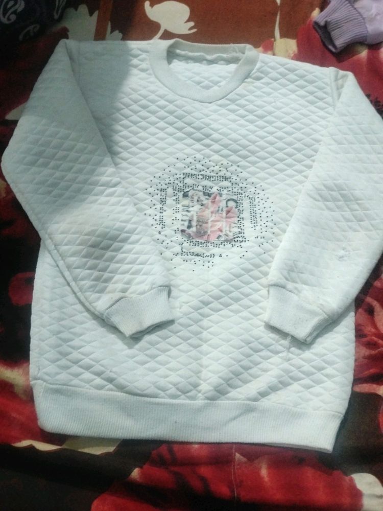 White Quilted Sweatshirt