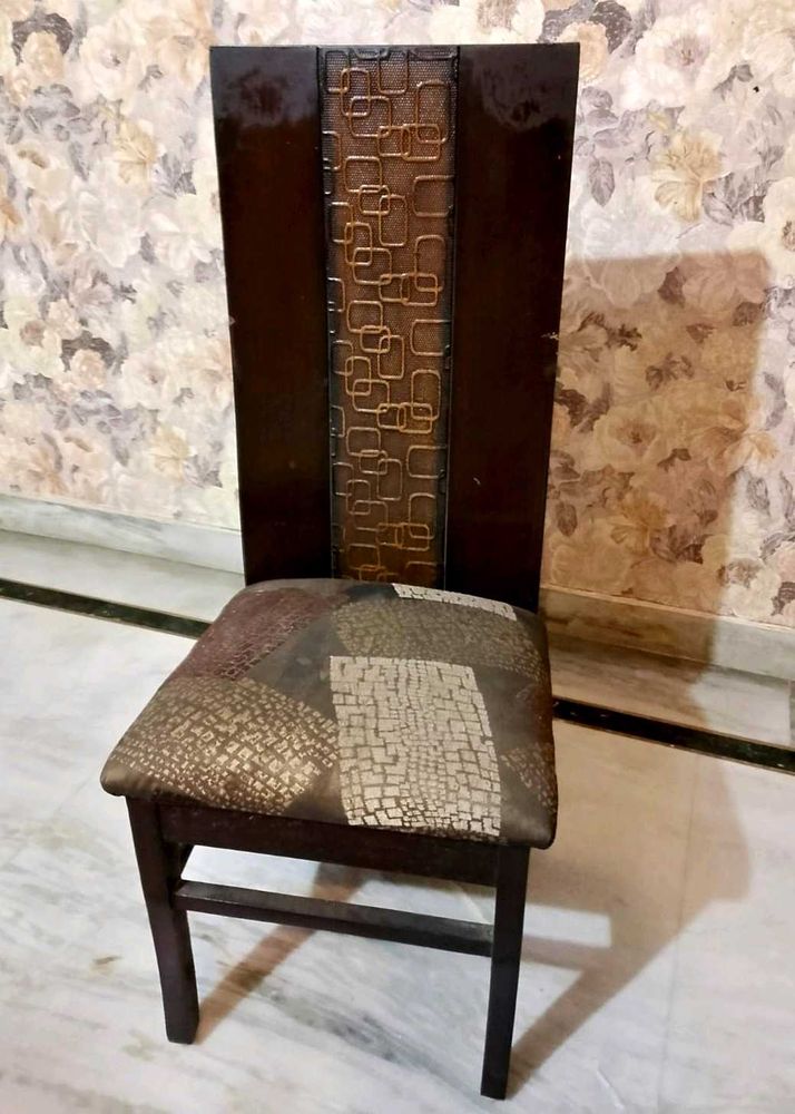 Accent Chair with Patterned Seat
