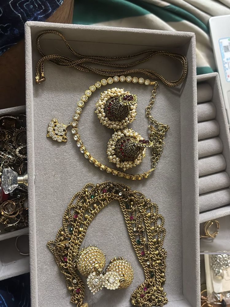 assorted Exquisite Gold Tone Jewellery Set