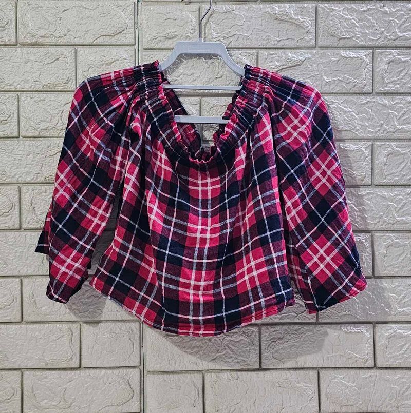 Pull&amp;Bear Plaid Off-Shoulder Cropped Blouse