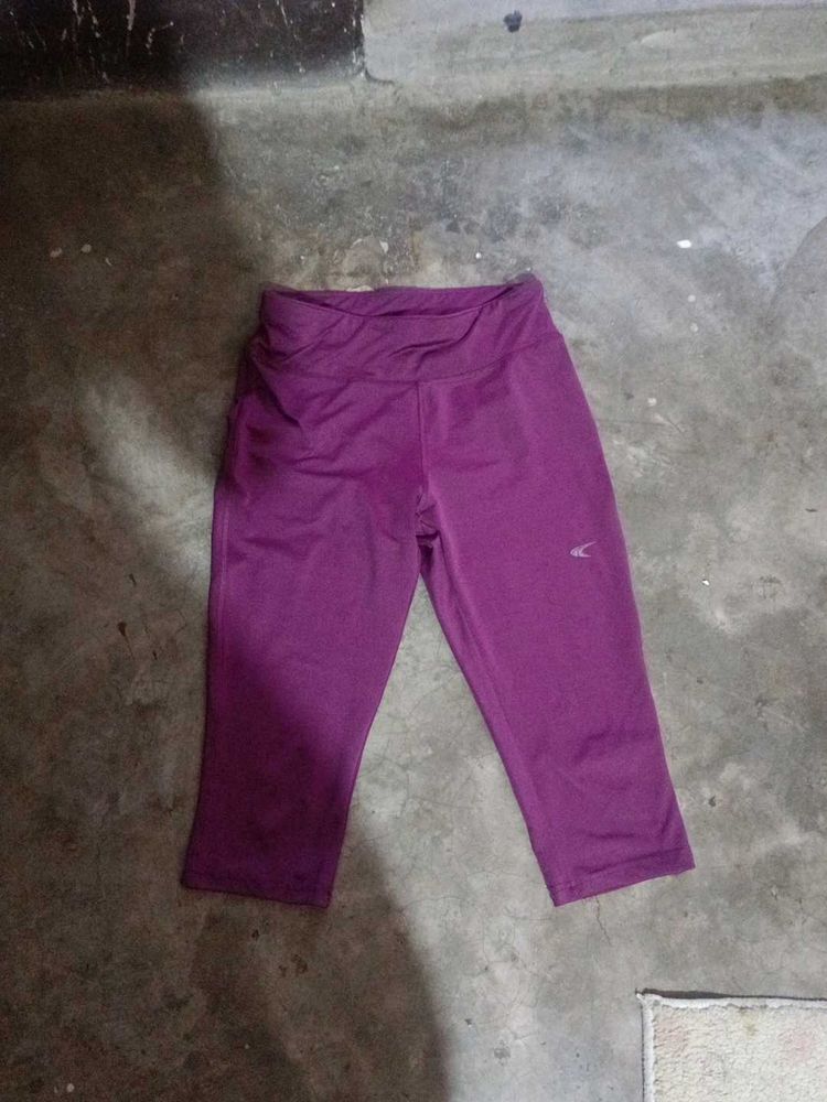 sportswear capri