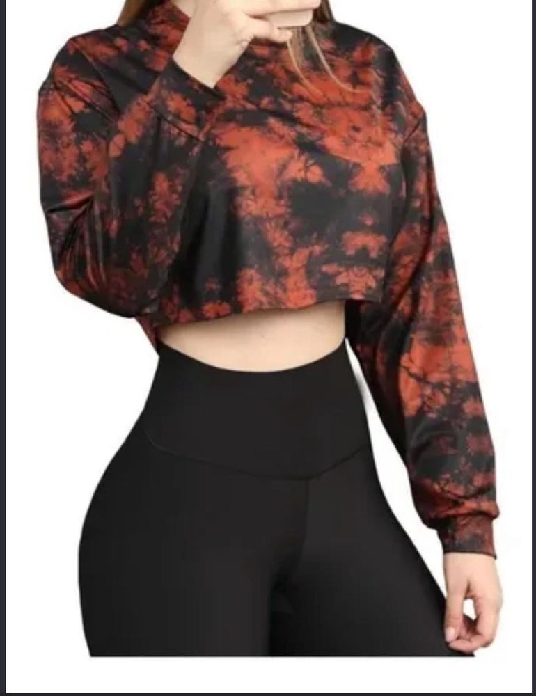 Tie-Dye Cropped Long Sleeve Top