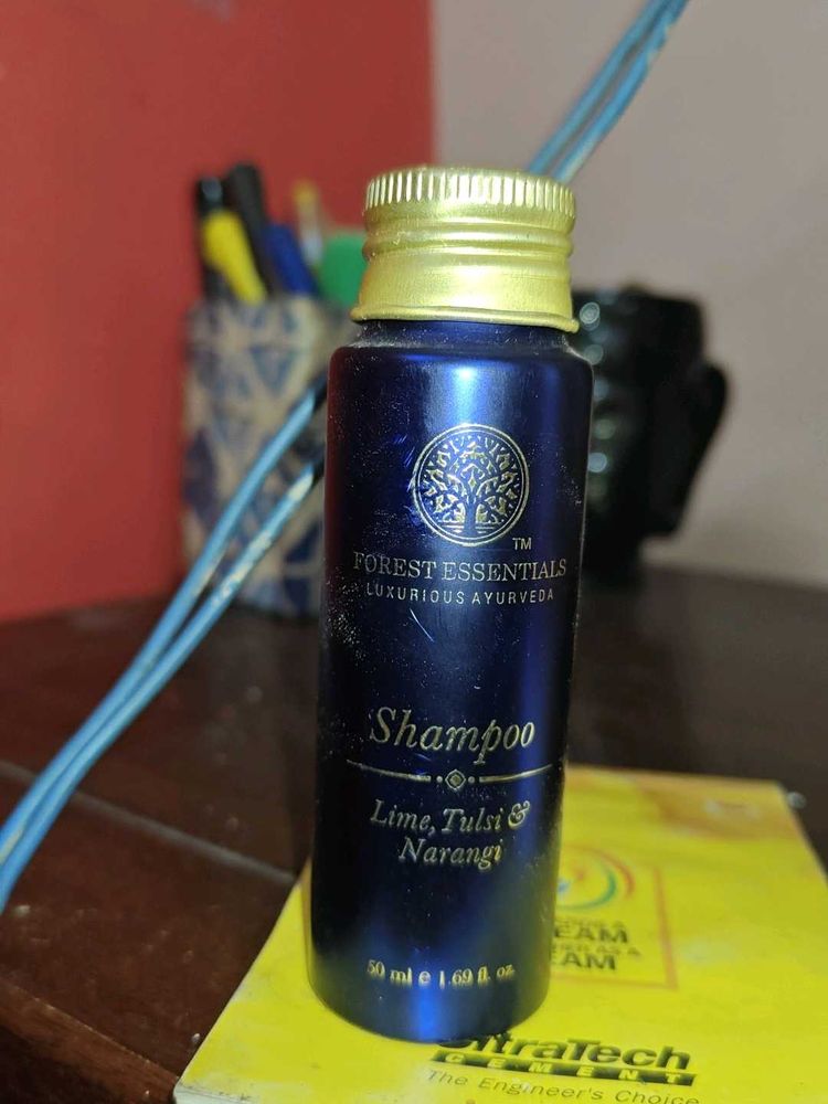 Forest Essentials Luxurious Shampoo