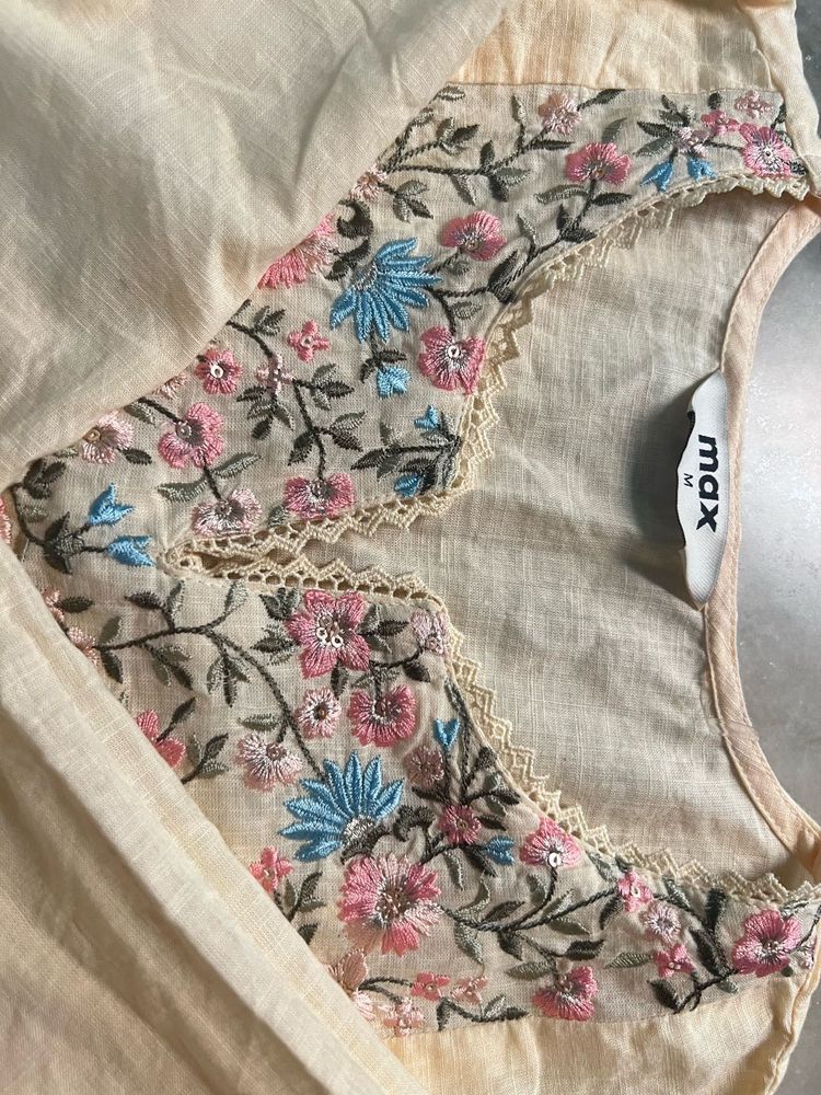 Max Cream Floral Embroidered Kurta