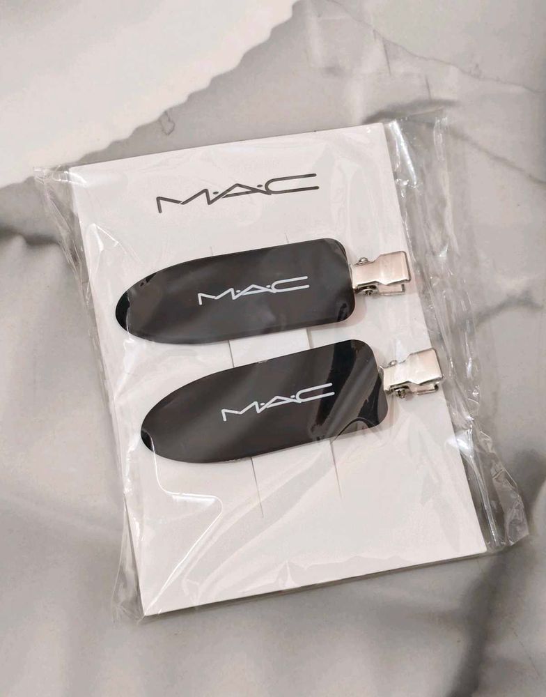 MAC Hairclips
